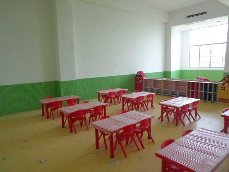 幼兒園塑膠地板 湖南省邵陽(yáng)市邵東縣八一幼兒園地板